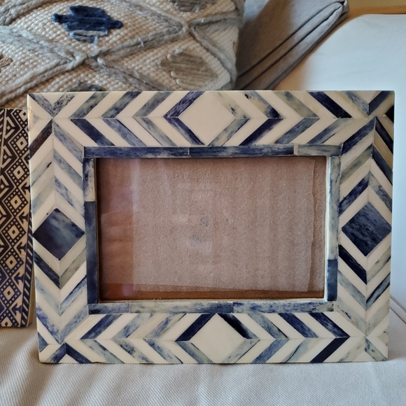 Picture frames - Picture 2 of 2